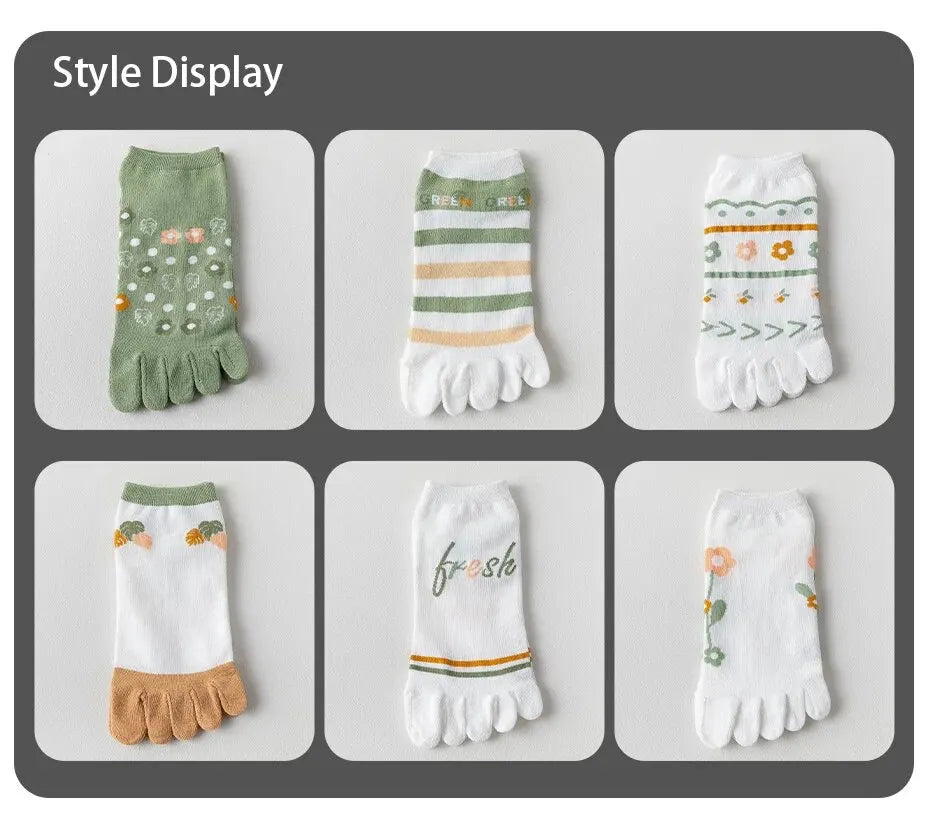 3 Pairs of Women's Spring and sSummer Season Cute and Sweet Fashionable Striped Flower Comfortable Five-finger Split-toe Socks